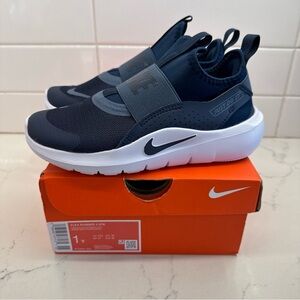 Nike Kids Flex Runner 4 Shoes - Blue and White Slip On Sneakers 1 Youth Boys